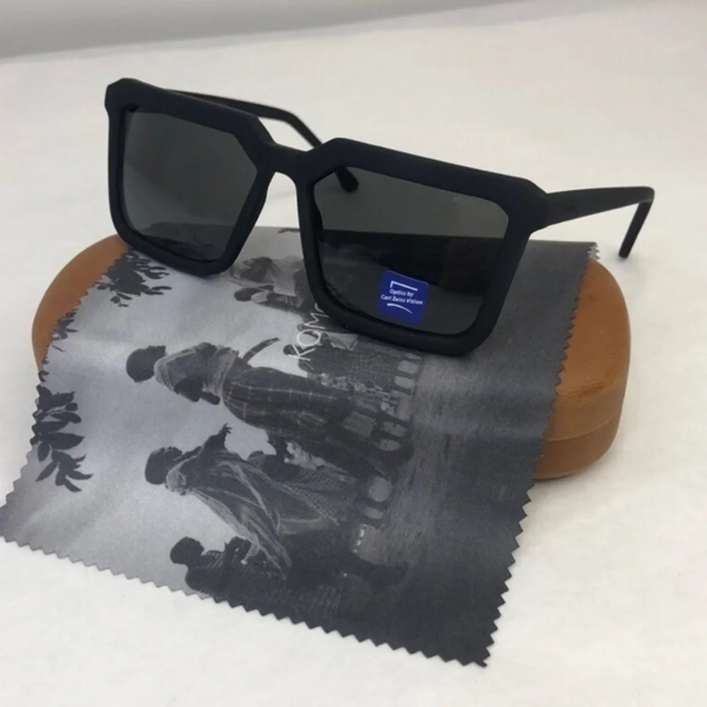 KOMONO Benicio CZ Black Rubber Sunglasses (NEW) 🕶